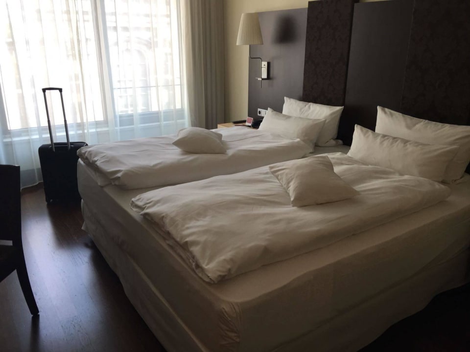 Wohn und Schlafbereich NH Collection Dresden Altmarkt