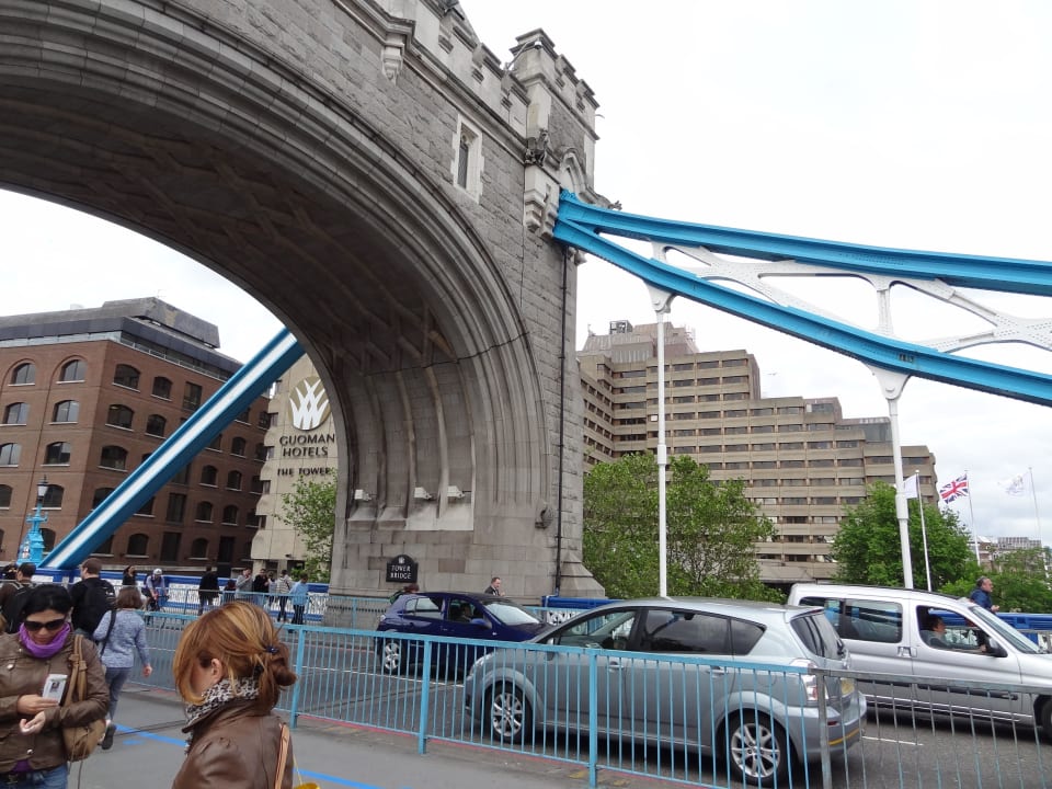 Leicht zu erkennen The Tower - A Guoman Hotel