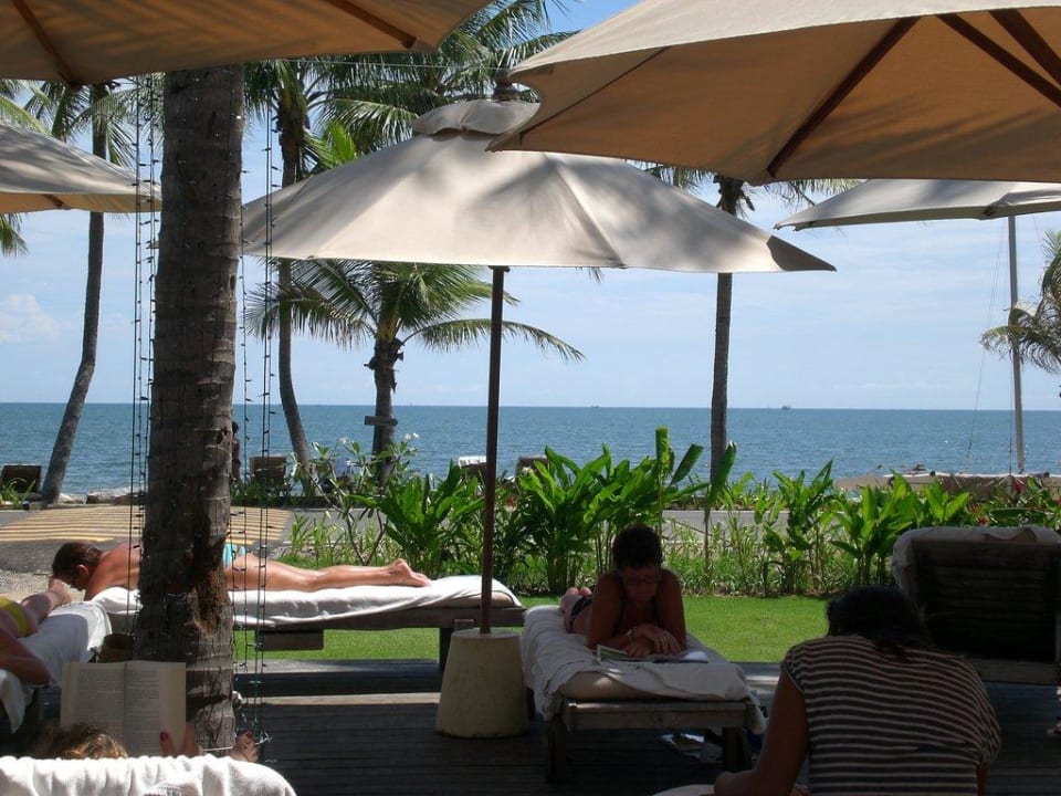 Von der Liege Blick aufs Meer Wyndham Hua Hin Pranburi Resort & Villas