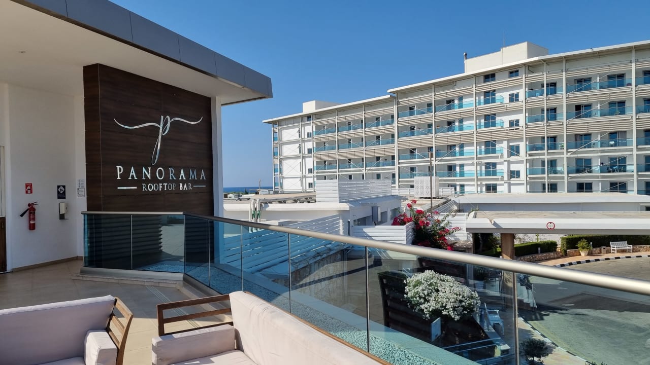 Außenansicht Asterias Beach