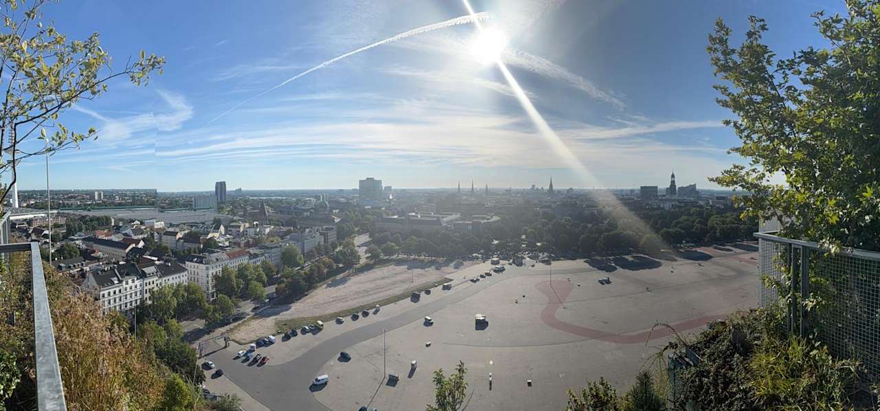 Sonstiges REVERB by Hard Rock Hamburg