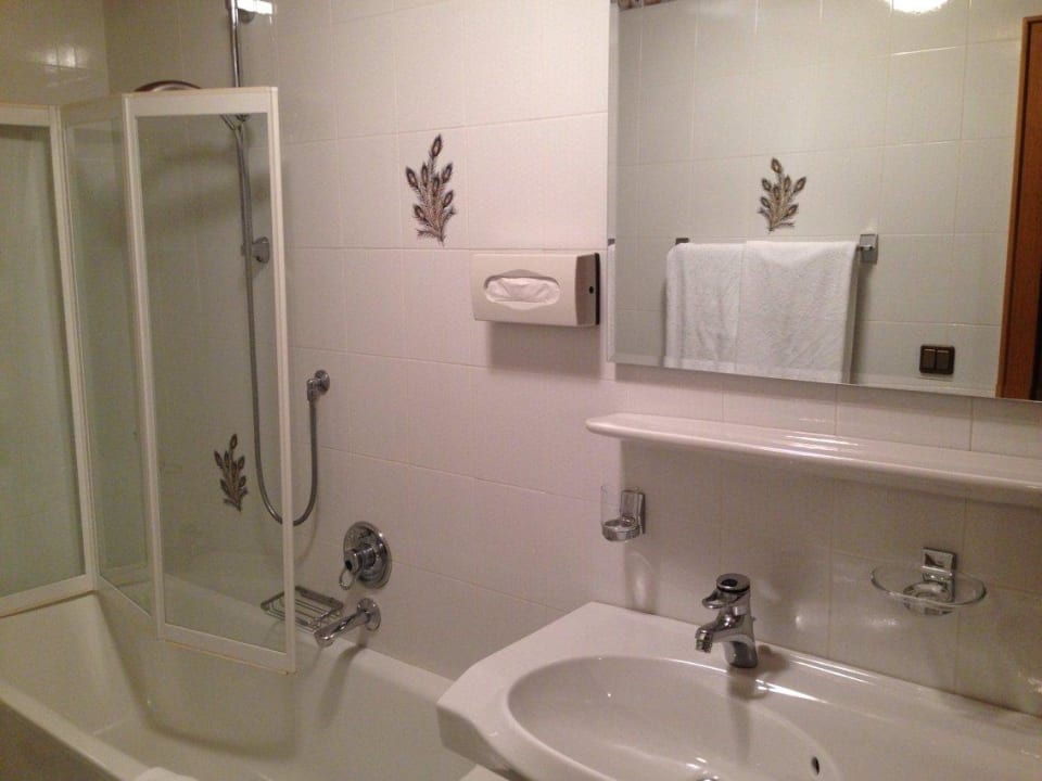 Bagno camera Swadeshi Parc Hotel Posta