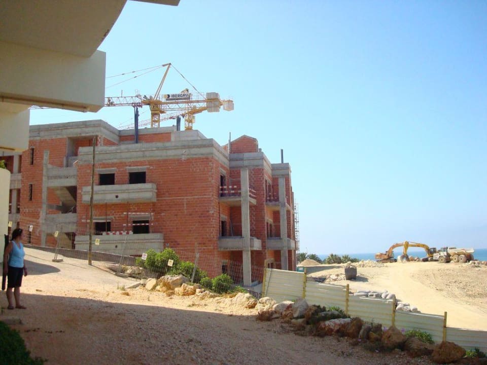 Direkt neben dem Hotel Hotel Magnolia Mar Beach Club