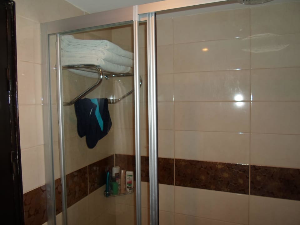 Zimmer 1107 - Bad  Asteria Collection Side