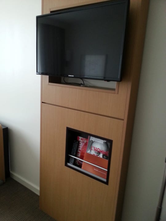 TV Hotel Novotel Luxembourg Centre