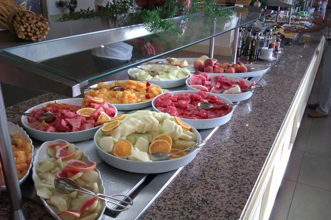 Frisches und ansehnliches Obst PortoBay Falésia