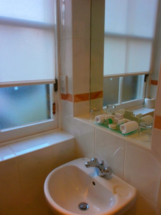 Kleines Waschbecken Oatlands Park Hotel