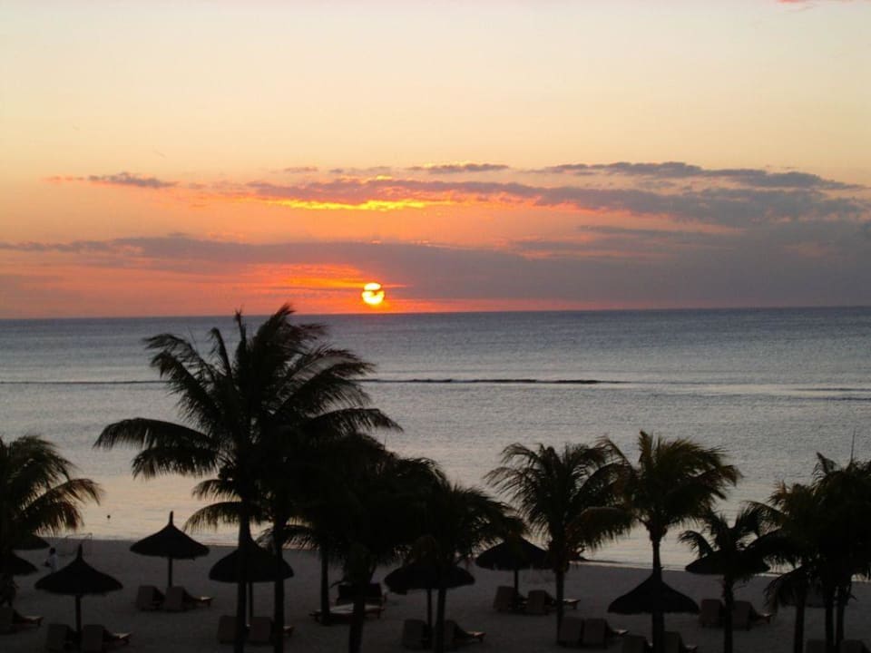 Sonnenuntergang im Hotelzimmer Le Meridien Ile Maurice