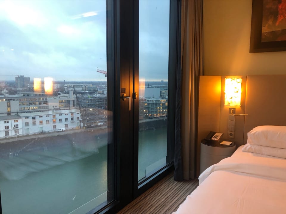 Zimmer Hotel Hyatt Regency Düsseldorf