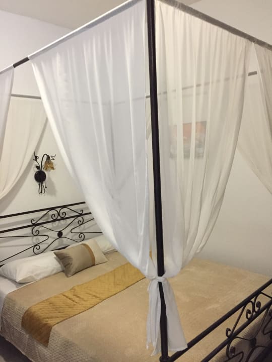 Zimmer Anastasia Studios, Apartments & Suite