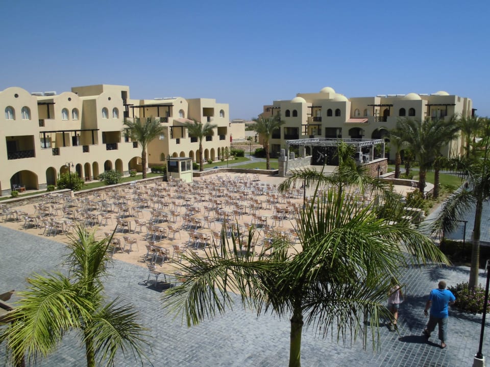 Blick von der Lobby zur Animationsbühne Stella Garden Resort & Spa, Makadi Bay