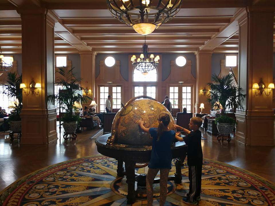 Lobby Hotel Disney's Yacht Club Resort