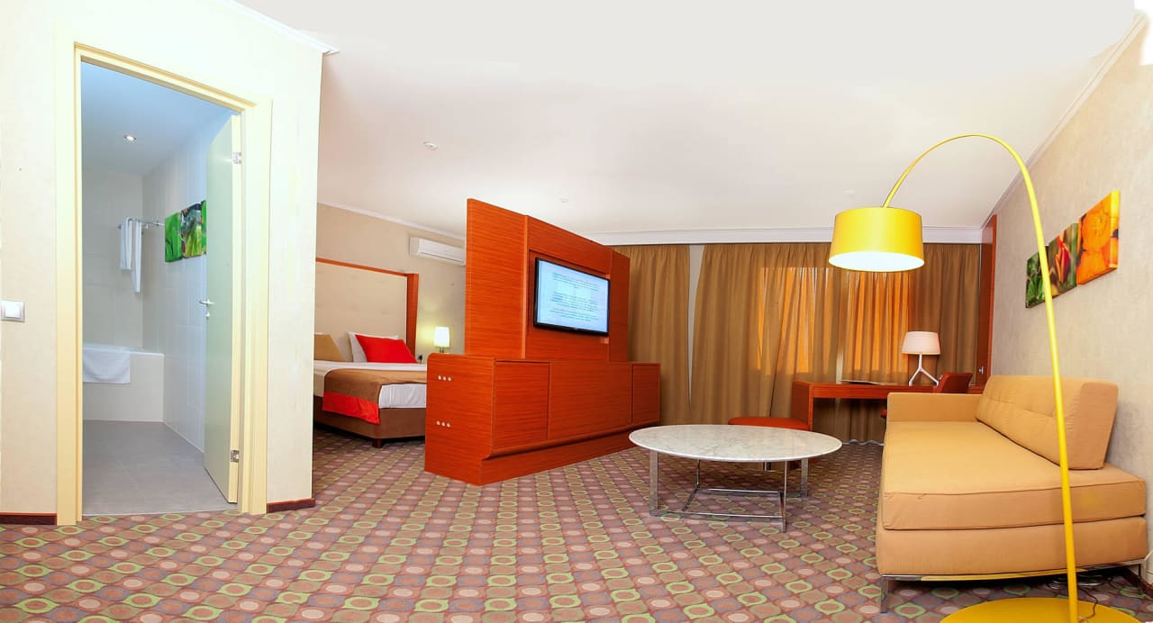 Номер Люкс Art Hotel