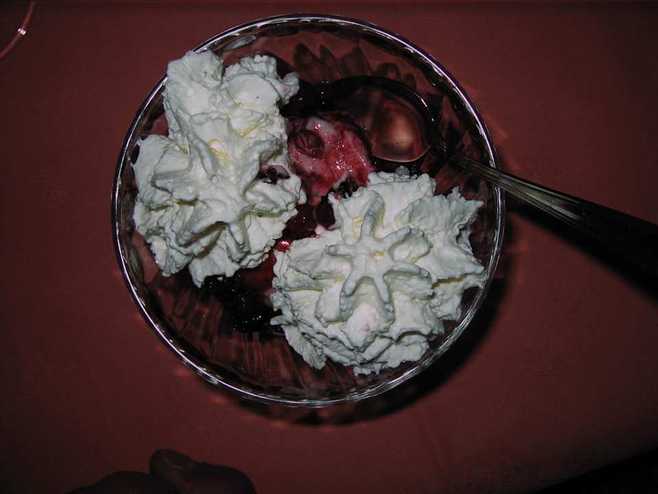Nachtisch beim Abendessen Hotel Krone