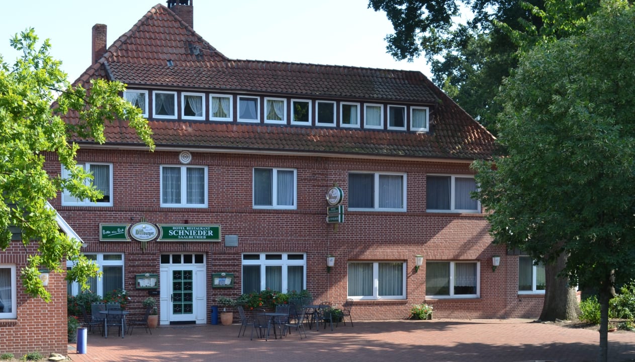 Außenansicht Schnieder Friedrich und Brigitte Gasthof Saalbetrieb Ermke