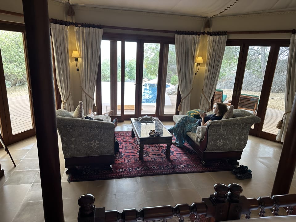 Zimmer Al Maha, A Luxury Collection Desert Resort & Spa