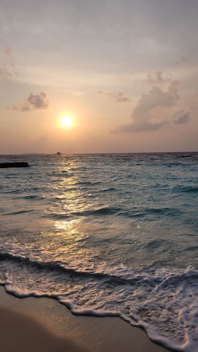 Strand Adaaran Select Meedhupparu Island Resort - Premium All Inclusive