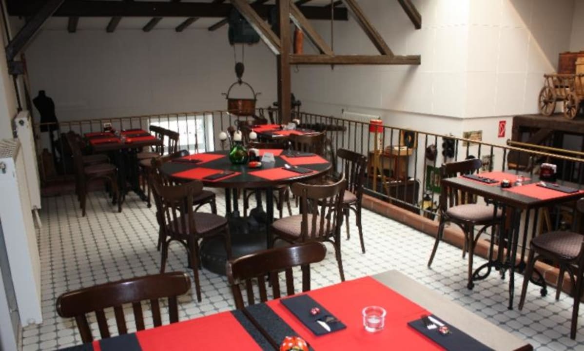 Unsere Gaststätte "Schmelztiegel" Hotel An der alten Porzelline