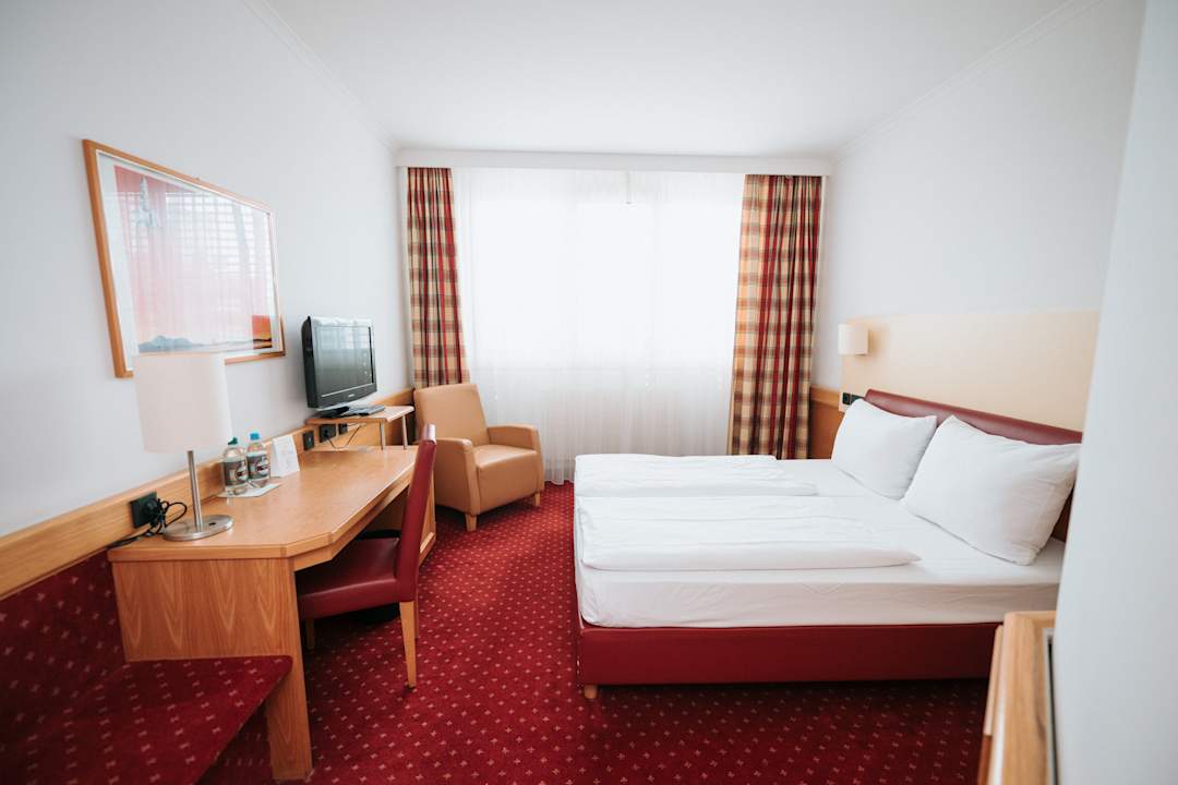 Zimmer Feringapark Hotel