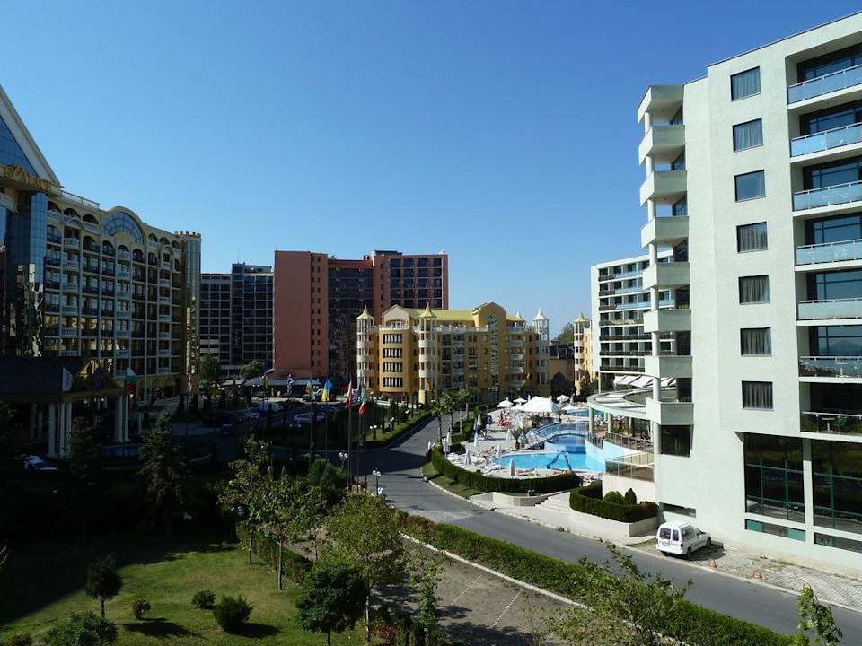 Ausblick nach links Zimmer 2416 DIT Majestic Beach Resort