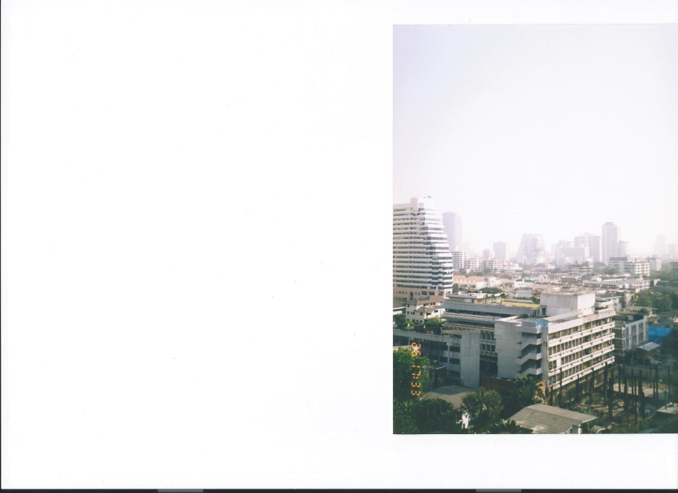 Fensterblick auf die Stadt Hotel Tai Pan
