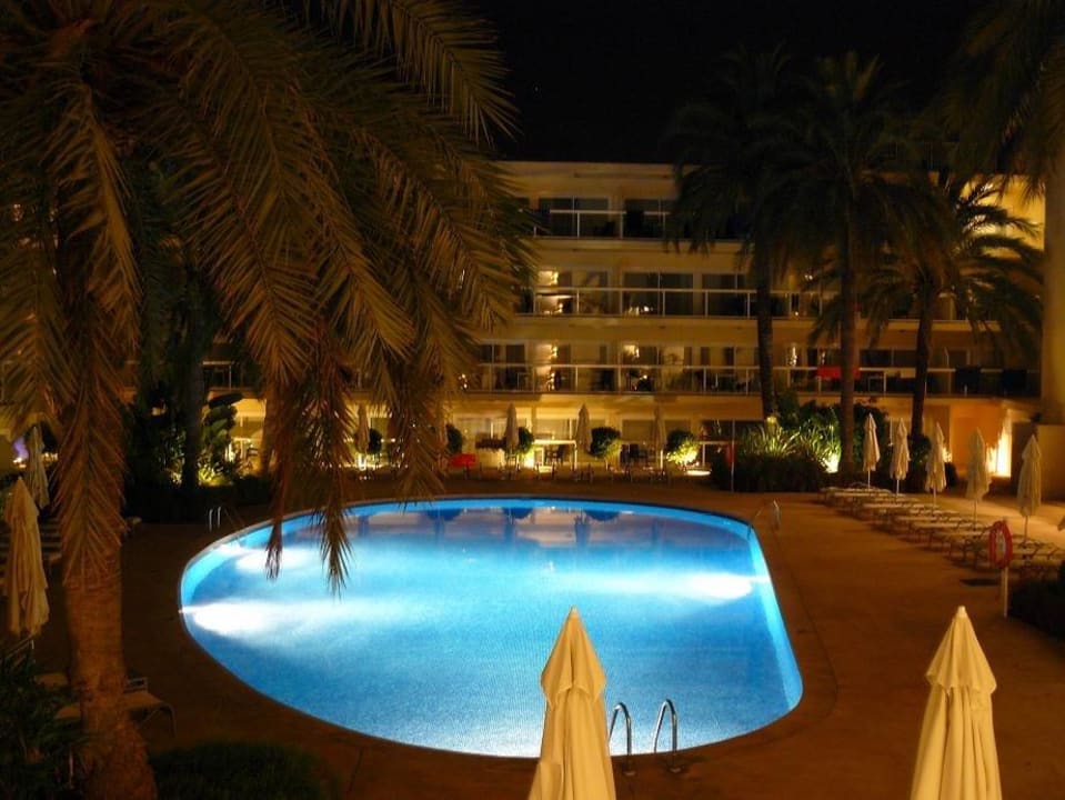 Innenpool Las Gaviotas Suites Hotel