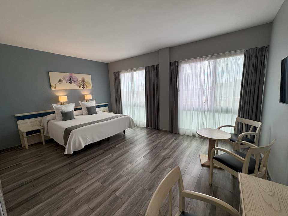 Zimmer Apartamentos Colon Playa