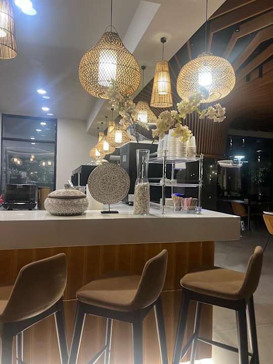 Lobby Jacaranda Luxury Resort