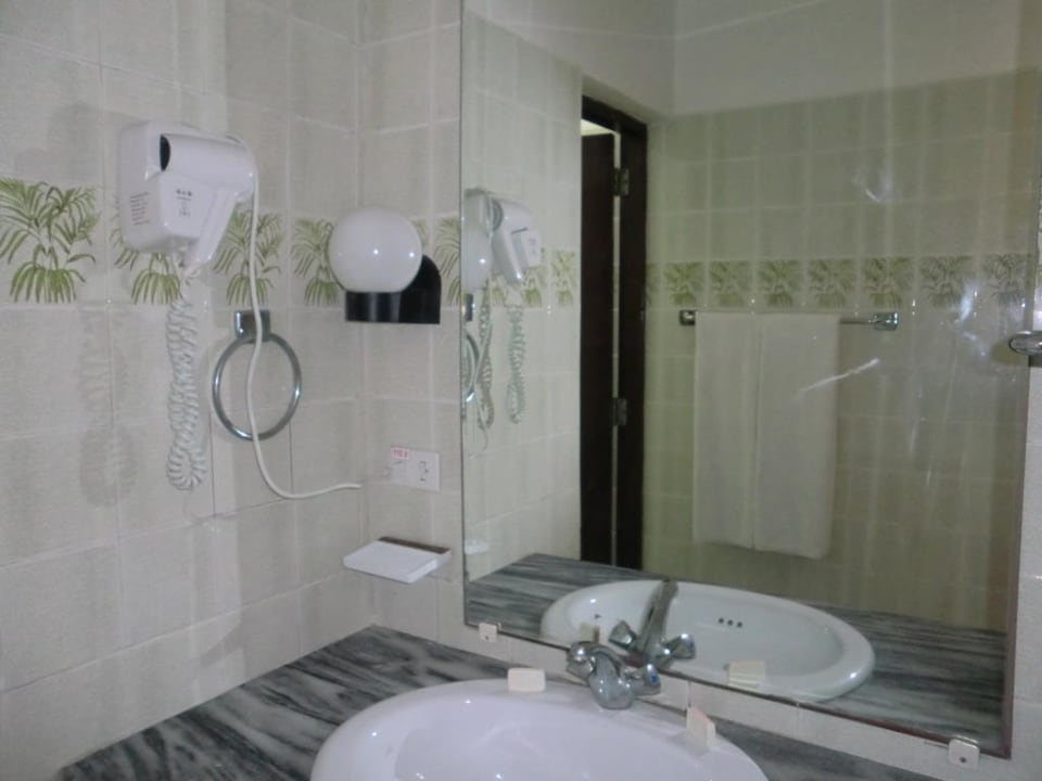 Das Waschbecken Hotel Acuazul