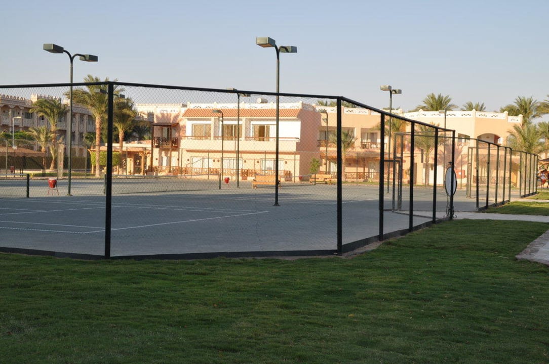 Tennisplatz kostenlos nutzbar Beach Albatros Resort