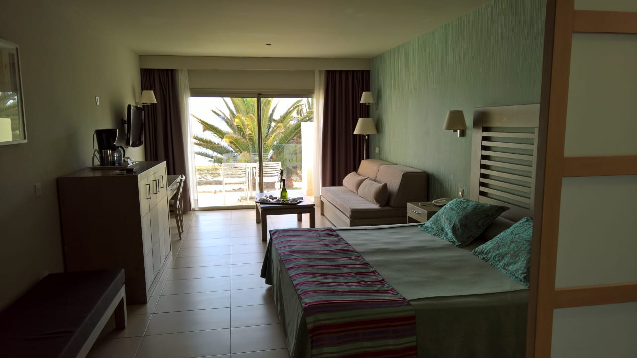 Zimmer HD Beach Resort