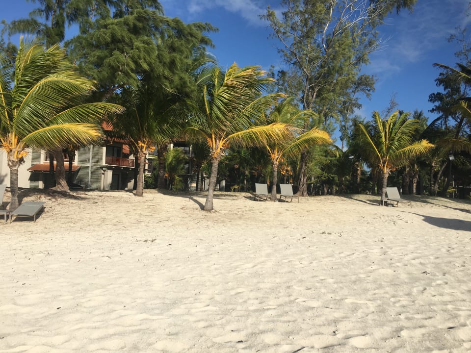 Strand Crystals Beach Resort Belle Mare, a member of Radisson Individuals