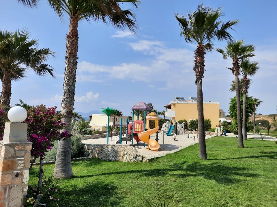 Gartenanlage Hotel Kouros Palace