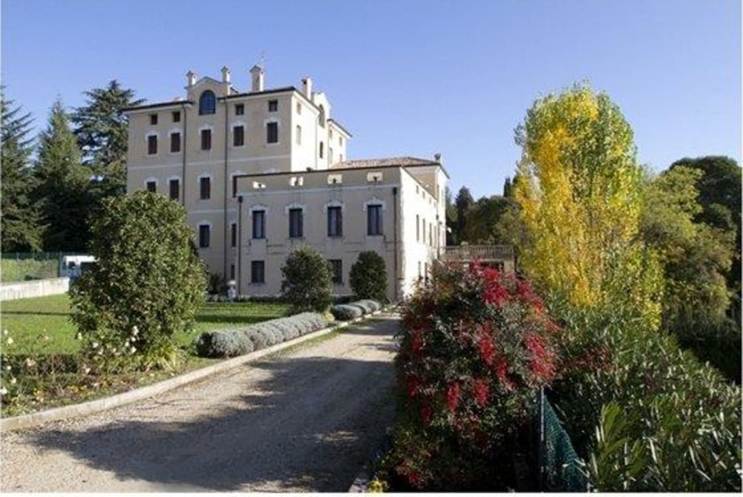 La nostra struttura Hotel Villa Scalabrini