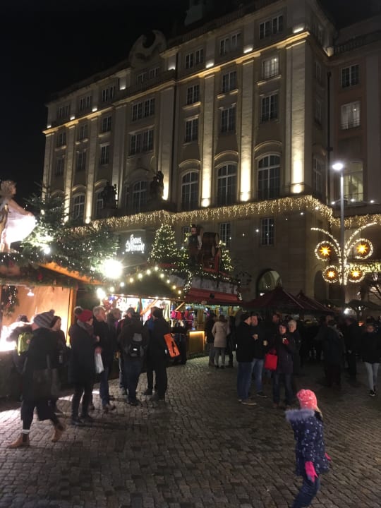 Außenansicht Star G Hotel Premium Dresden im Haus Altmarkt