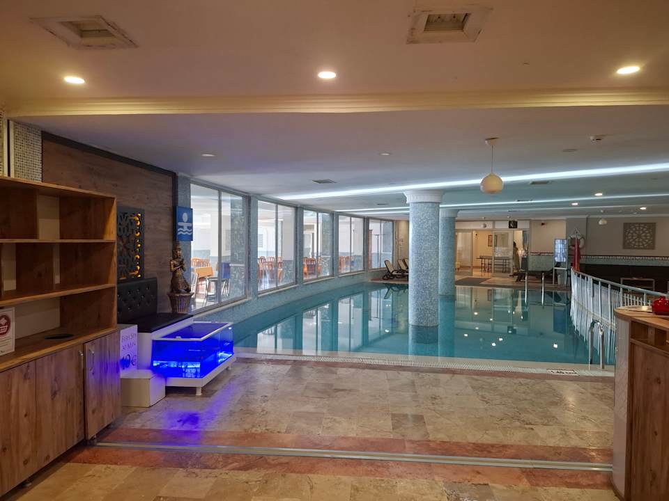 Pool Royal Atlantis Beach Hotel