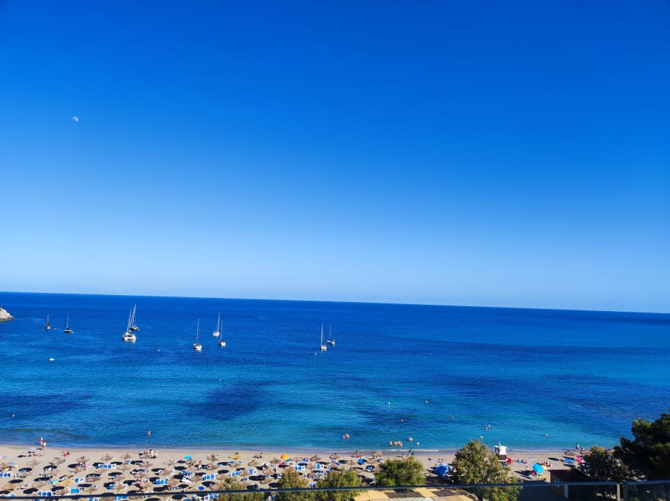 Ausblick Universal Hotel Castell Royal