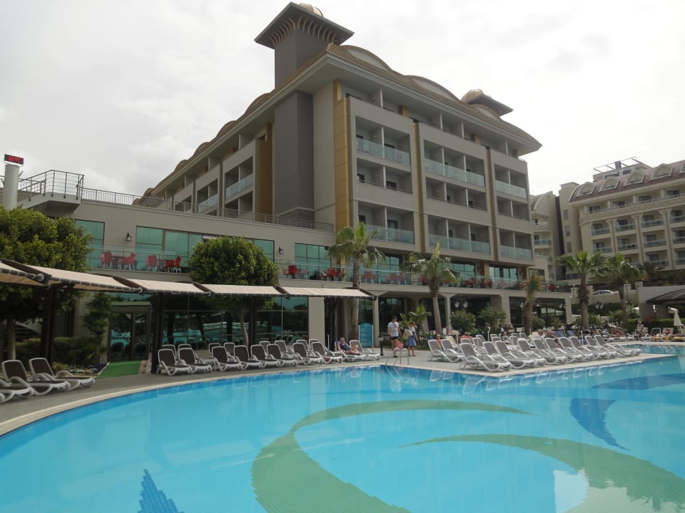 Der untere Pool Aydinbey Kings Palace & Spa