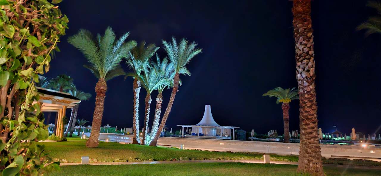 Gartenanlage Iberostar Waves Averroes