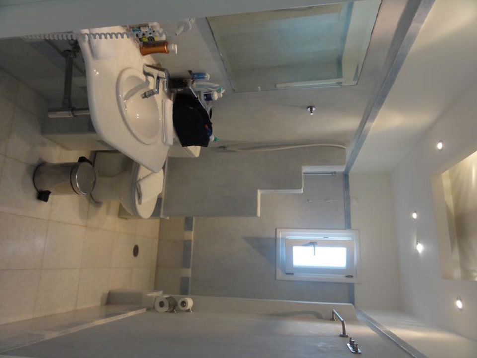 Badezimmer mit Dusche, WC Hotel Naxian Collection