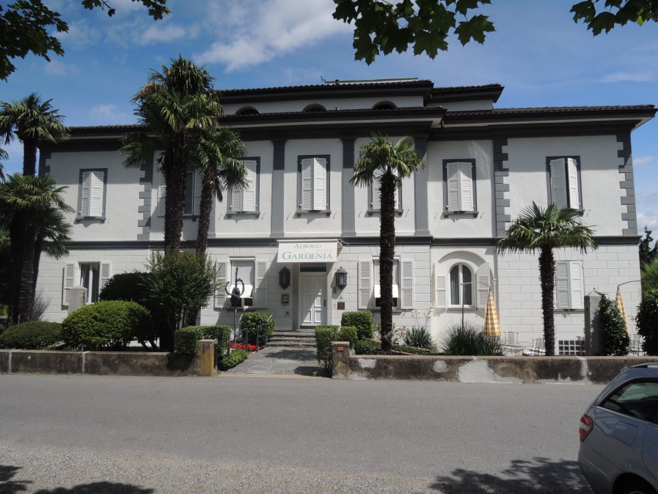 Hoteleingang Hotel Albergo Gardenia