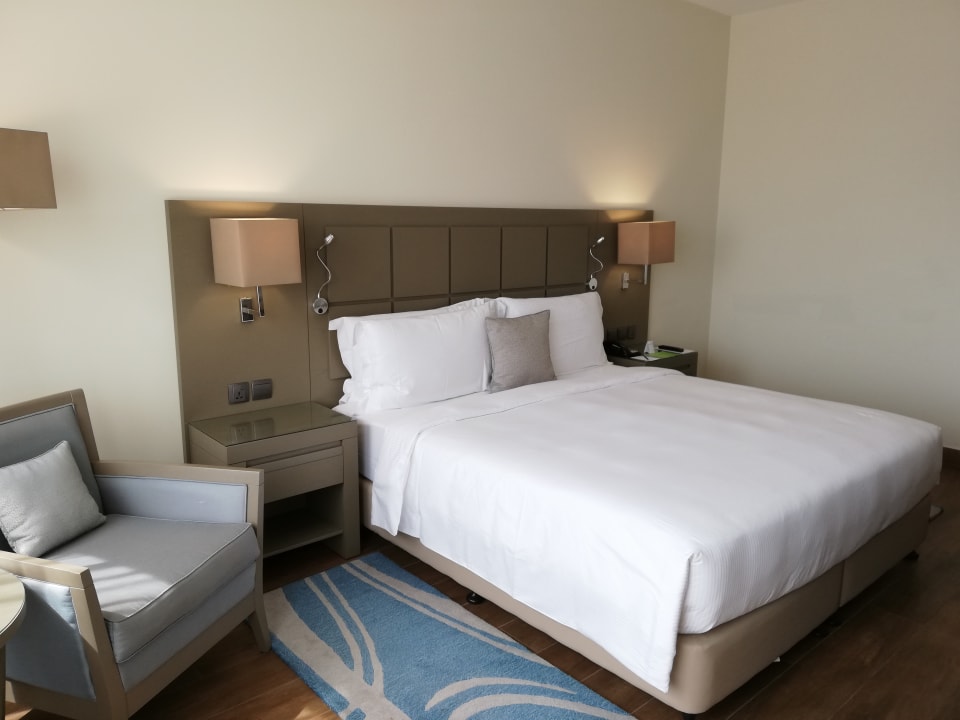 Zimmer The Cove Rotana Resort