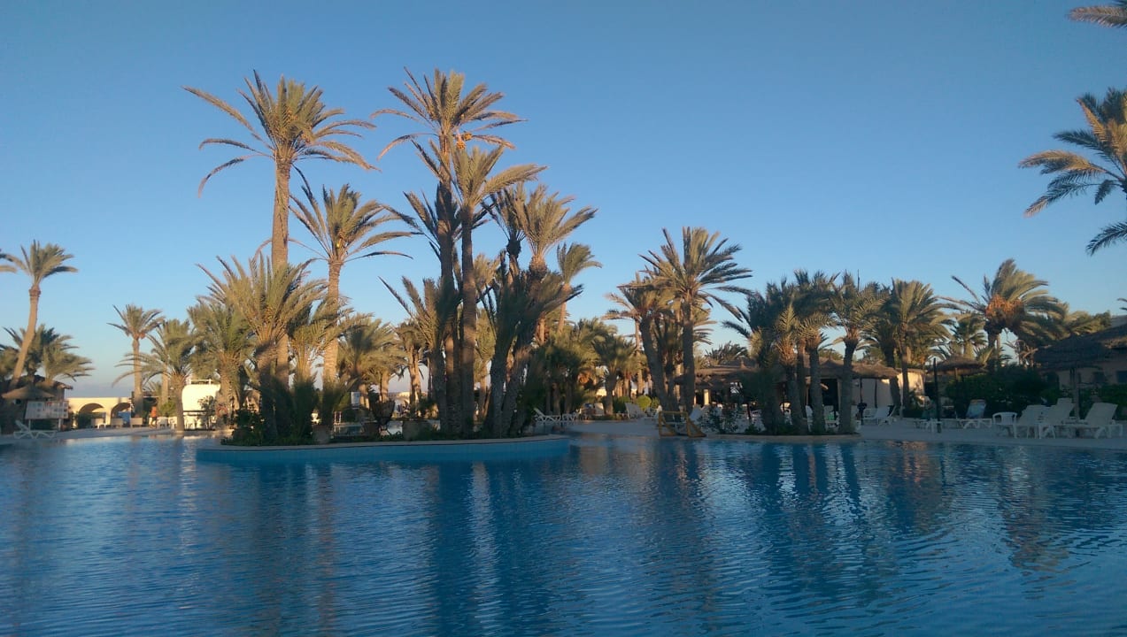 Pool Zita Beach Resort