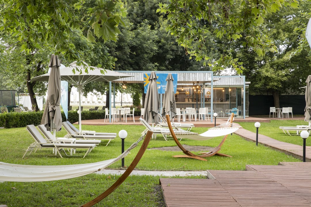 Gastro Olympian Bay Grand Resort