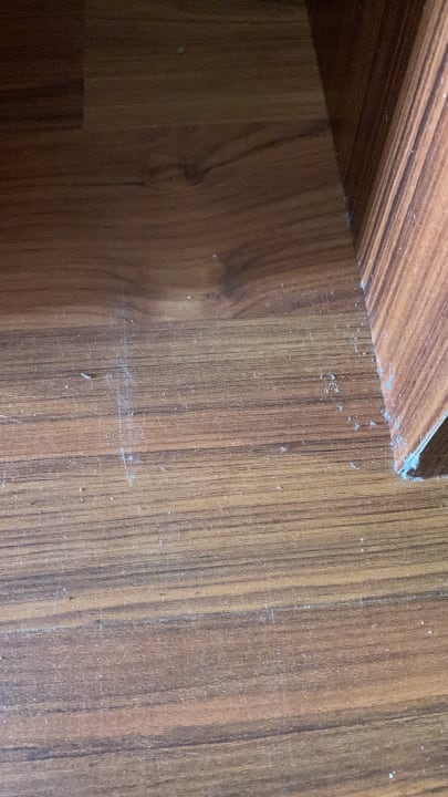 Zimmer Throne Beach Resort & Spa