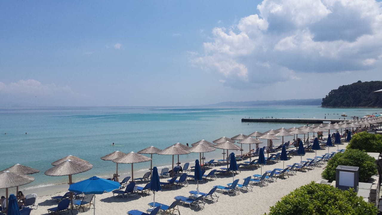 3 Ammon Zeus Luxury Beach Hotel