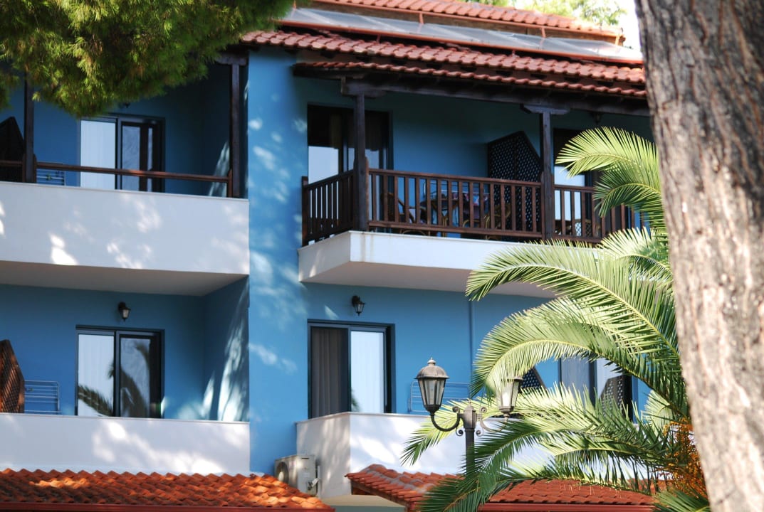 Unser Balkon (unten rechts) Blue Dolphin Resort Hotel