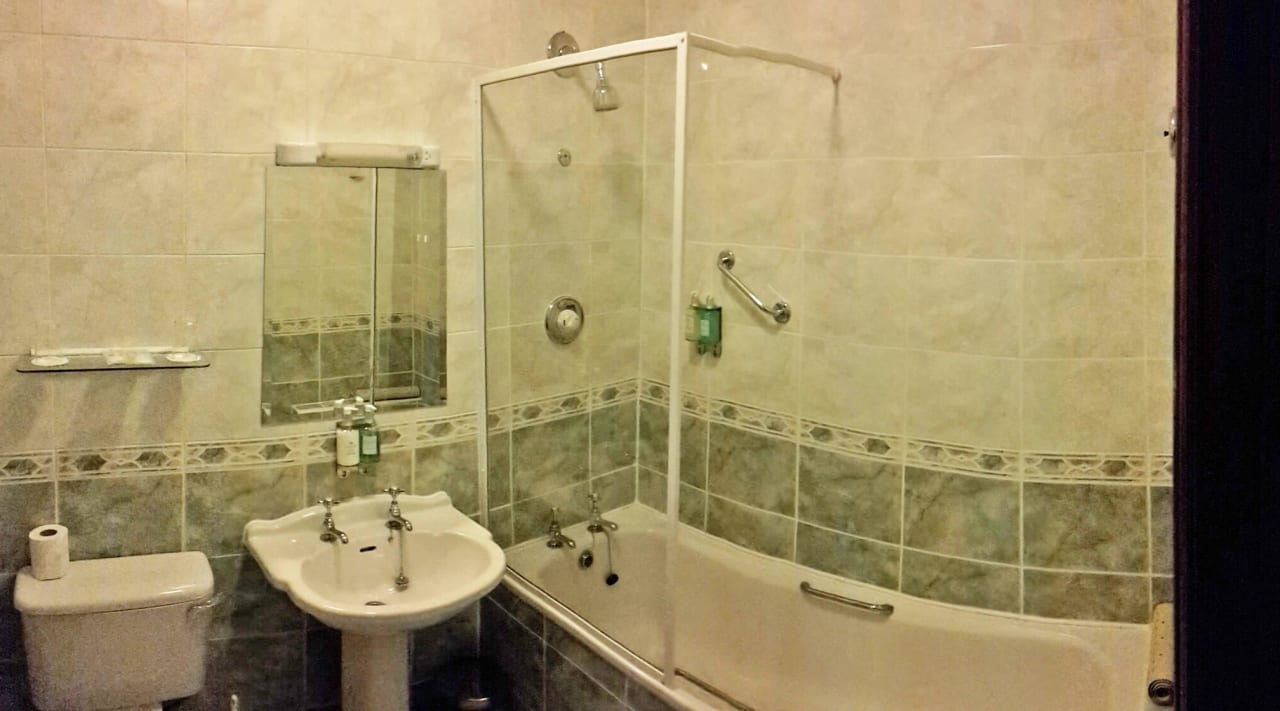 Zimmer 208 Sheldon Park Hotel and Leisure Club