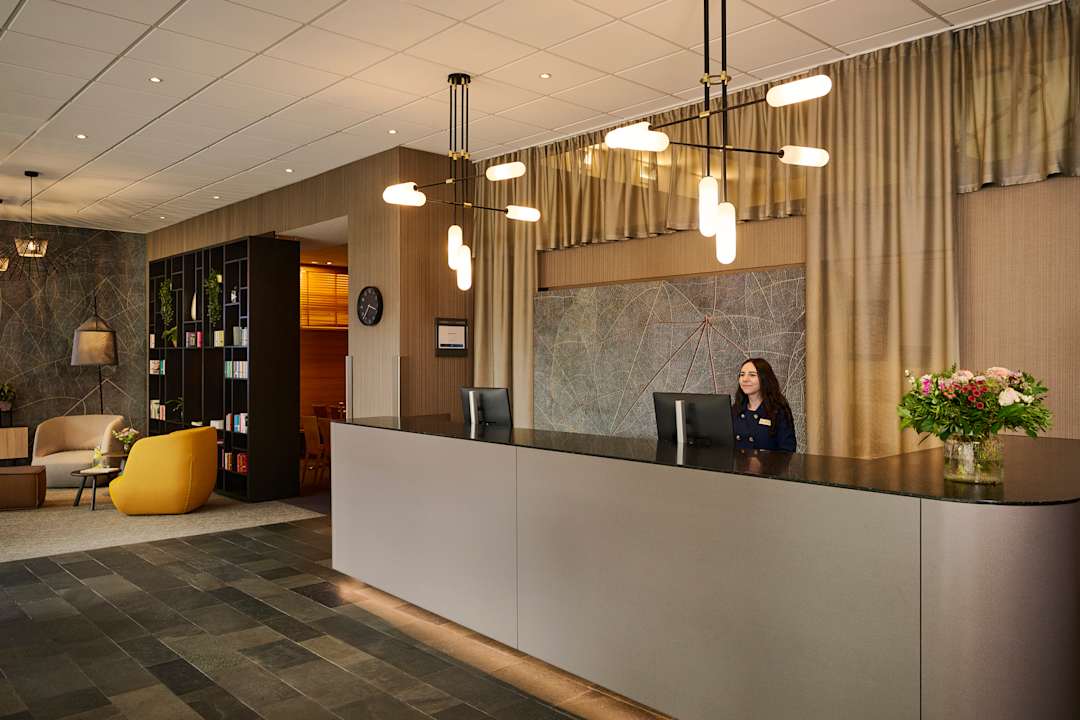 Lobby Hotel NH Erlangen
