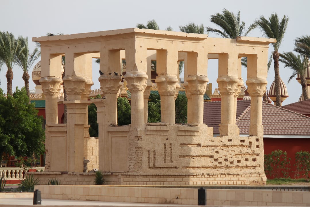 Show Pickalbatros Alf Leila Wa Leila Resort - Neverland Hurghada